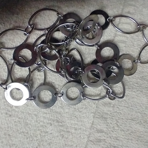 Super long lia Sophia circles silvertone necklace - Picture 3 of 7